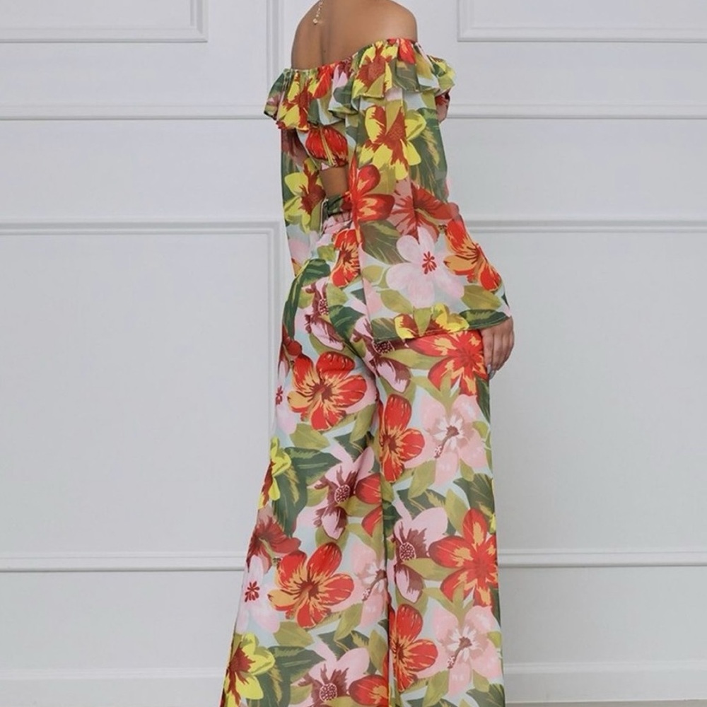 NWT L’ATISTE by Amy Tropical Floral Off-Shoulder Two-Piece Set - Picture 4 of 8